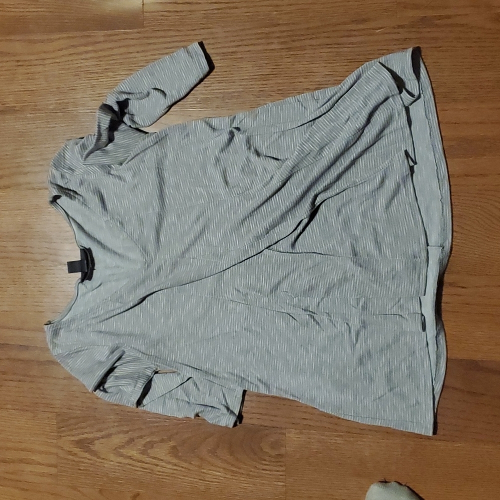 Size Small maternity shirt